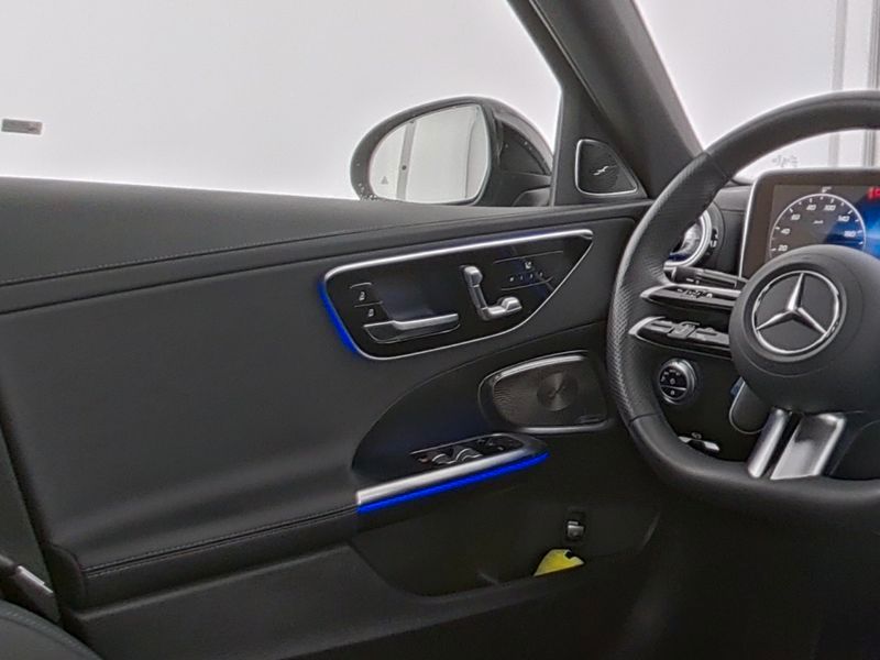 Mercedes-Benz C 300 2024