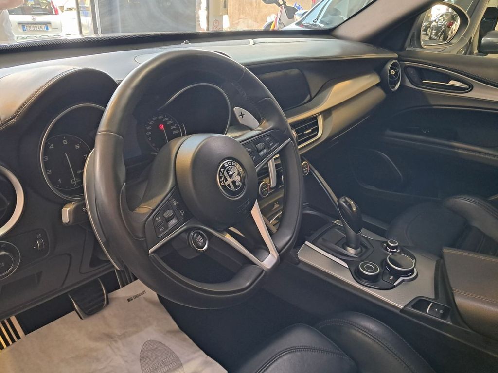 Alfa Romeo Stelvio 2019