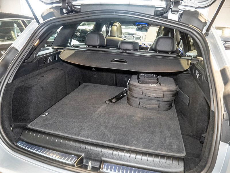 Mercedes-Benz C 300 2024