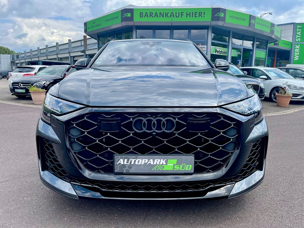 Audi RSQ8 2024