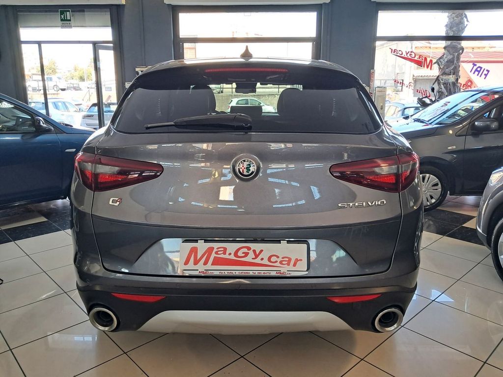 Alfa Romeo Stelvio 2019