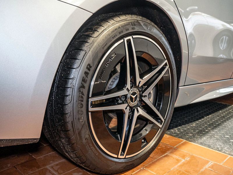 Mercedes-Benz C 300 2024