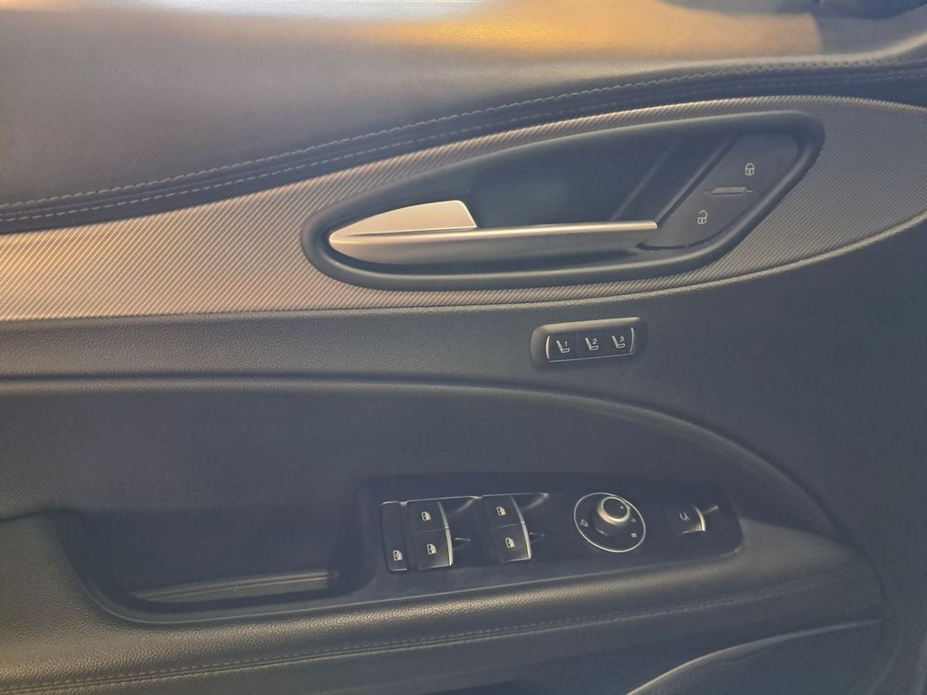 Alfa Romeo Stelvio 2019