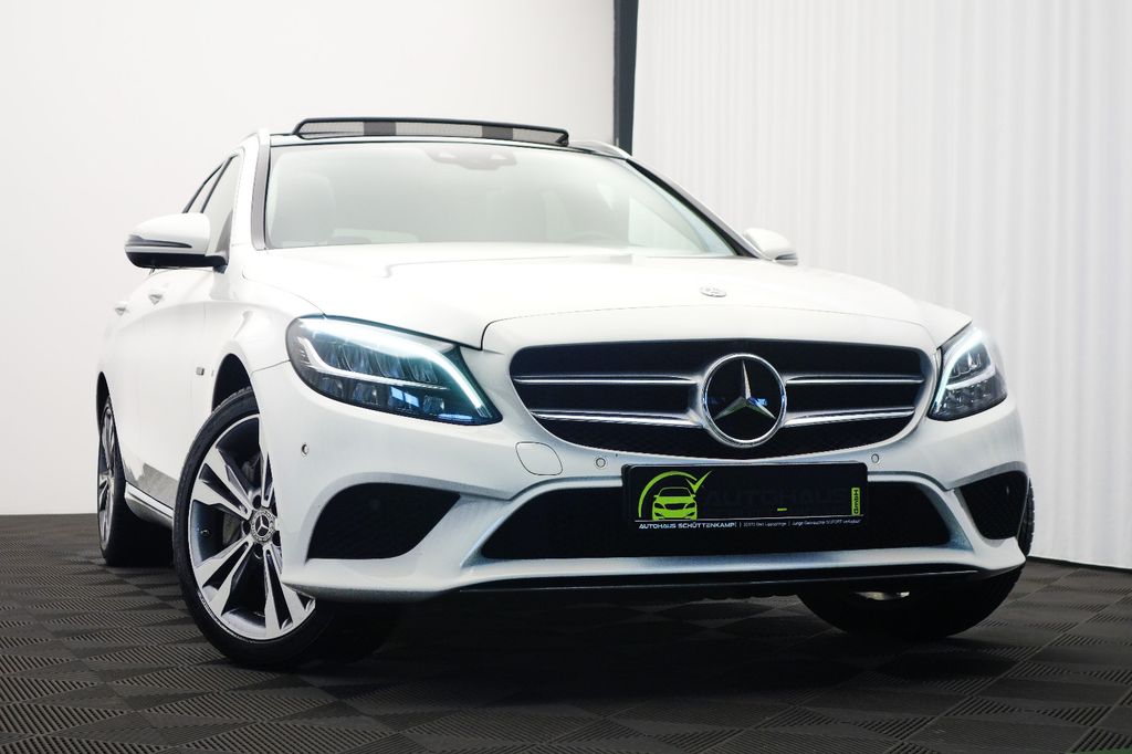 Mercedes-Benz C 300 2021