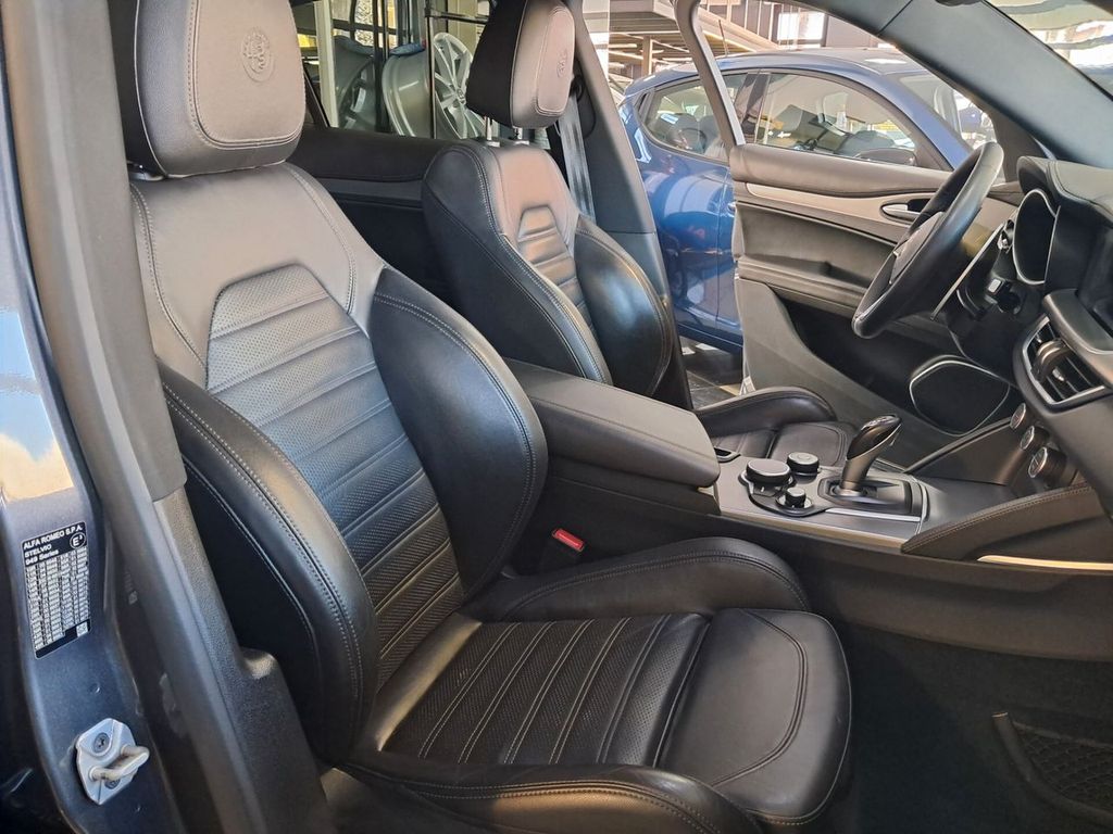 Alfa Romeo Stelvio 2019