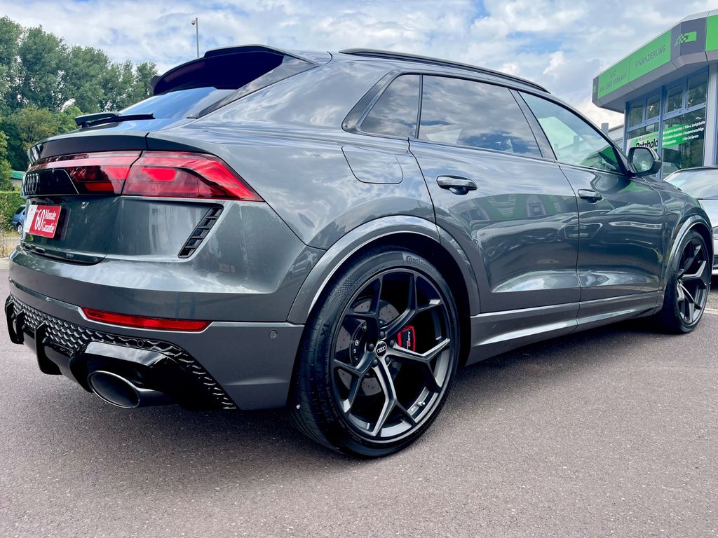 Audi RSQ8 2024
