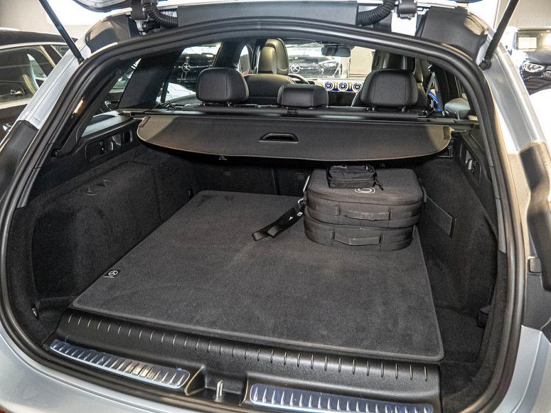 Mercedes-Benz C 300 2024