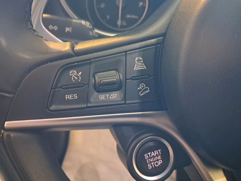 Alfa Romeo Stelvio 2019