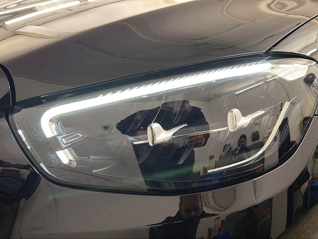 Mercedes-Benz E 220 2021