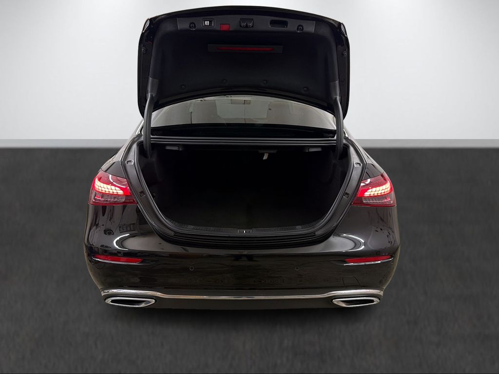 Mercedes-Benz E 220 2021