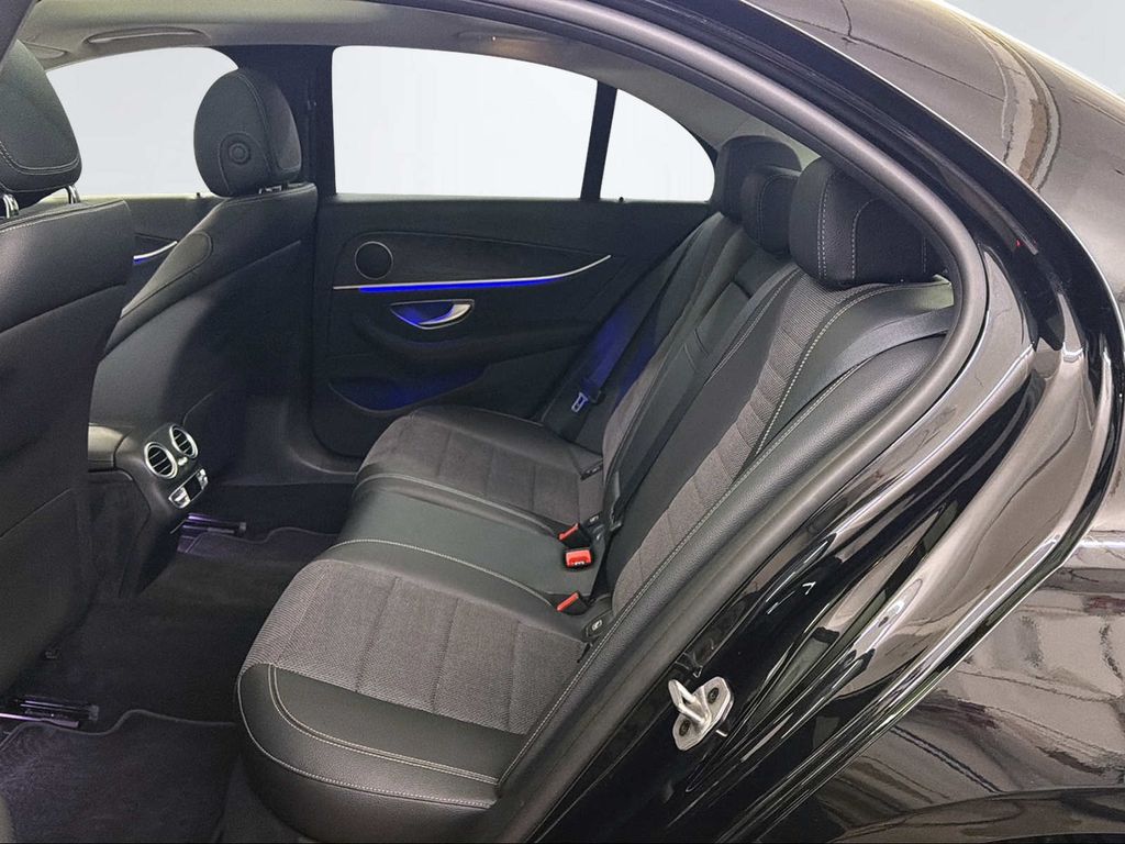 Mercedes-Benz E 220 2021