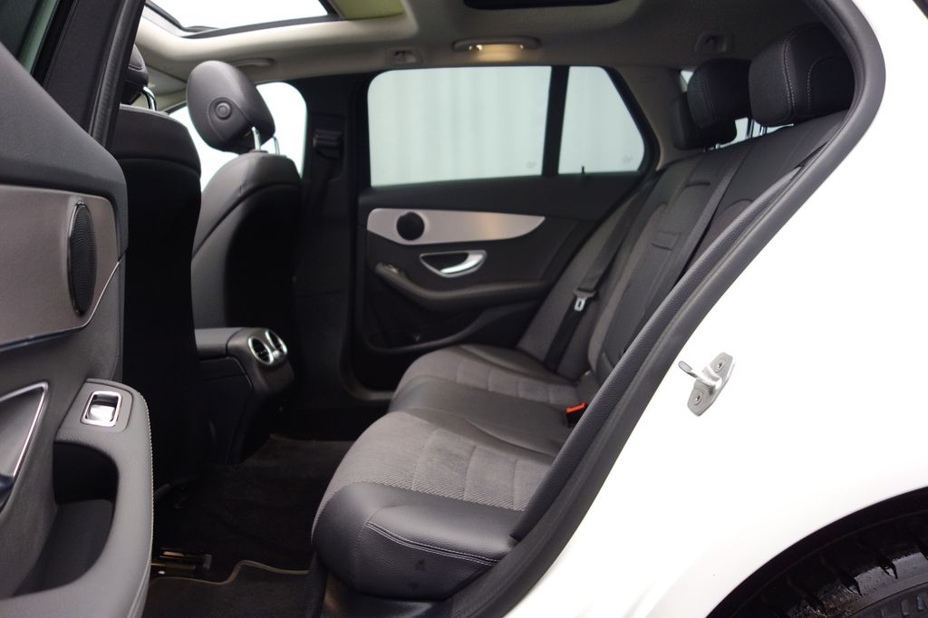 Mercedes-Benz C 300 2021