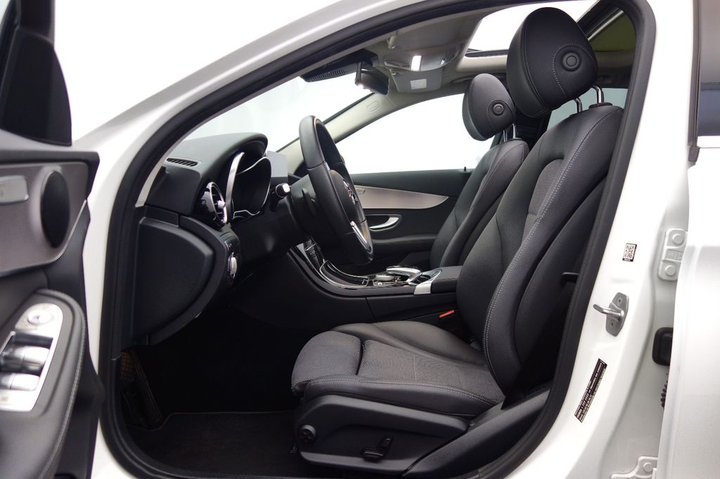 Mercedes-Benz C 300 2021