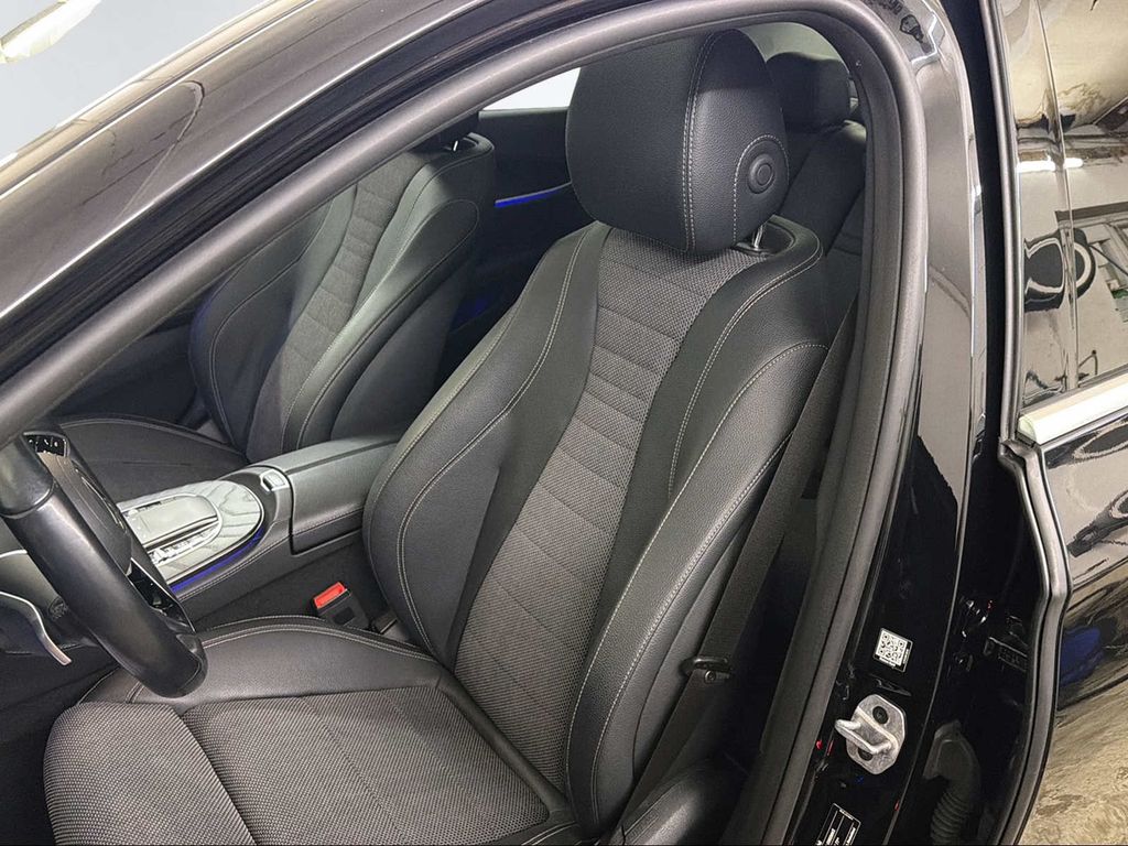 Mercedes-Benz E 220 2021
