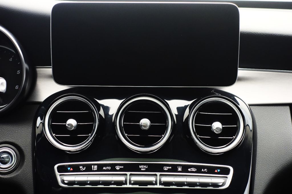 Mercedes-Benz C 300 2021