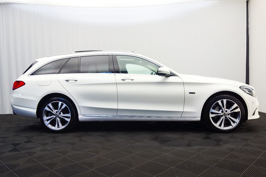 Mercedes-Benz C 300 2021