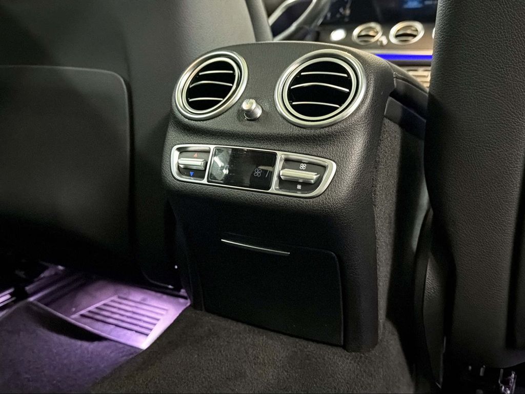 Mercedes-Benz E 220 2021