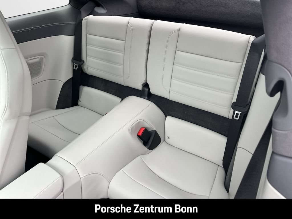 Porsche 992 2024