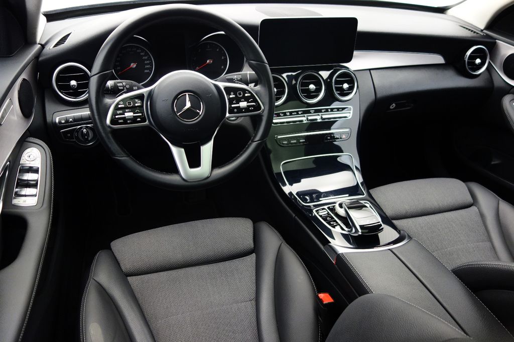 Mercedes-Benz C 300 2021