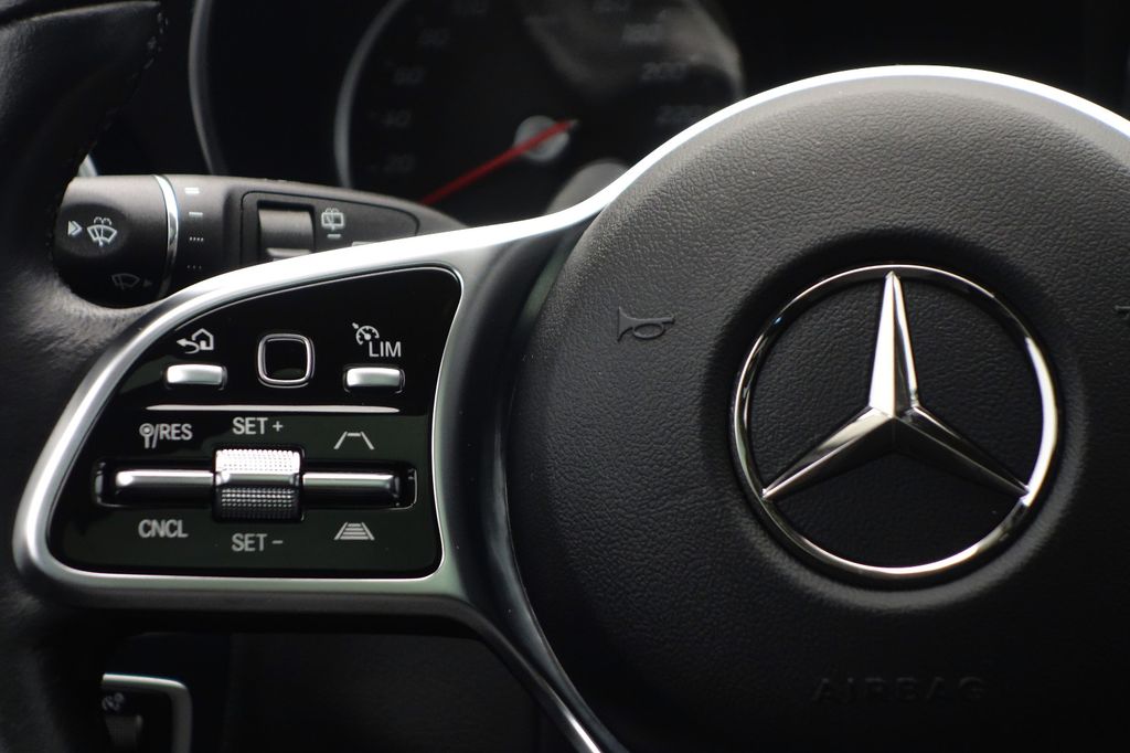 Mercedes-Benz C 300 2021