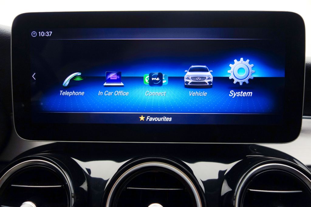 Mercedes-Benz C 300 2021