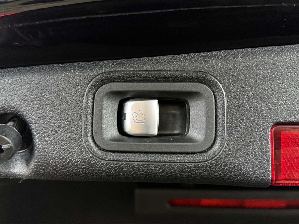 Mercedes-Benz E 220 2021