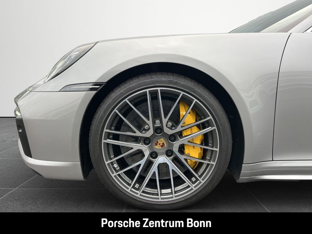 Porsche 992 2024