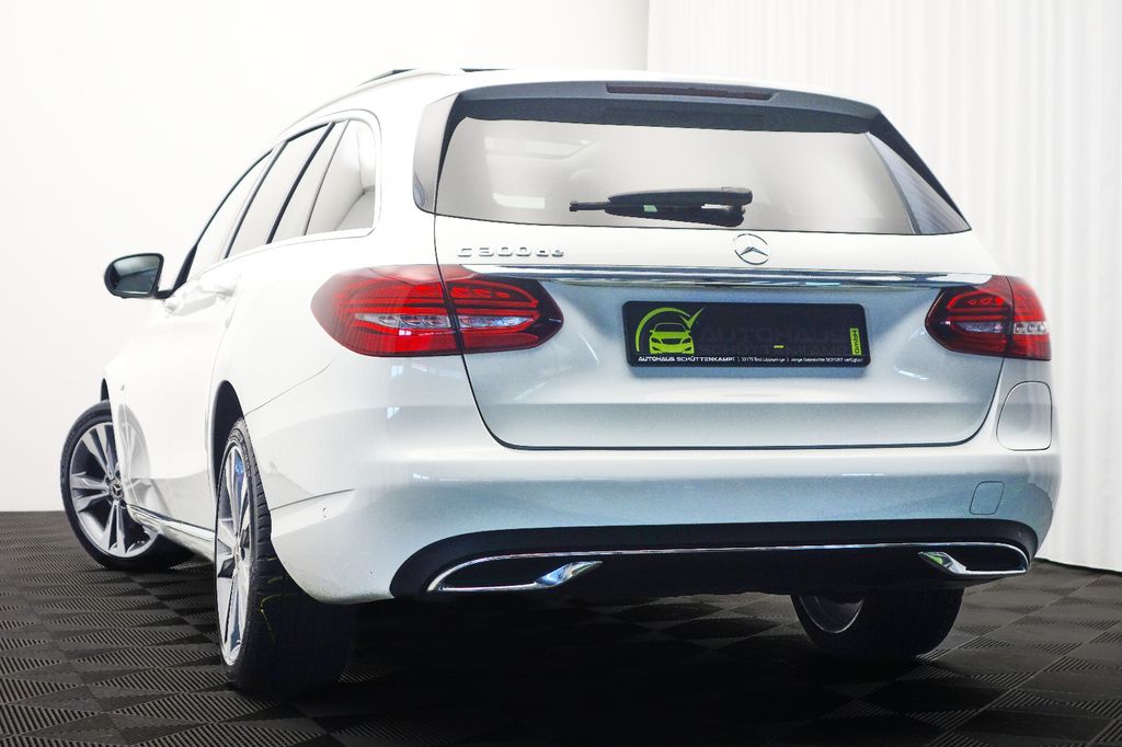 Mercedes-Benz C 300 2021