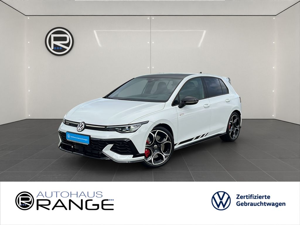 Volkswagen Golf 2025