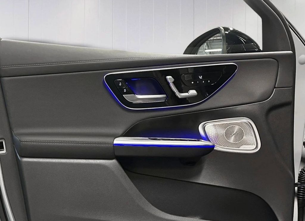 Mercedes-Benz GLC 300 2025