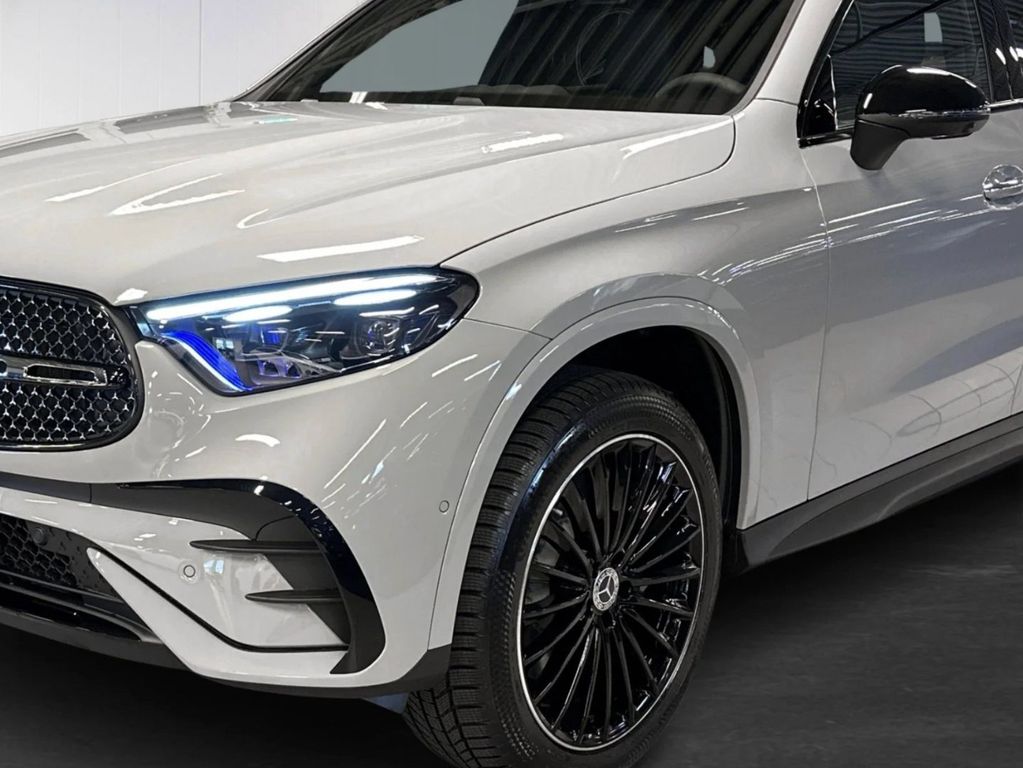 Mercedes-Benz GLC 300 2025