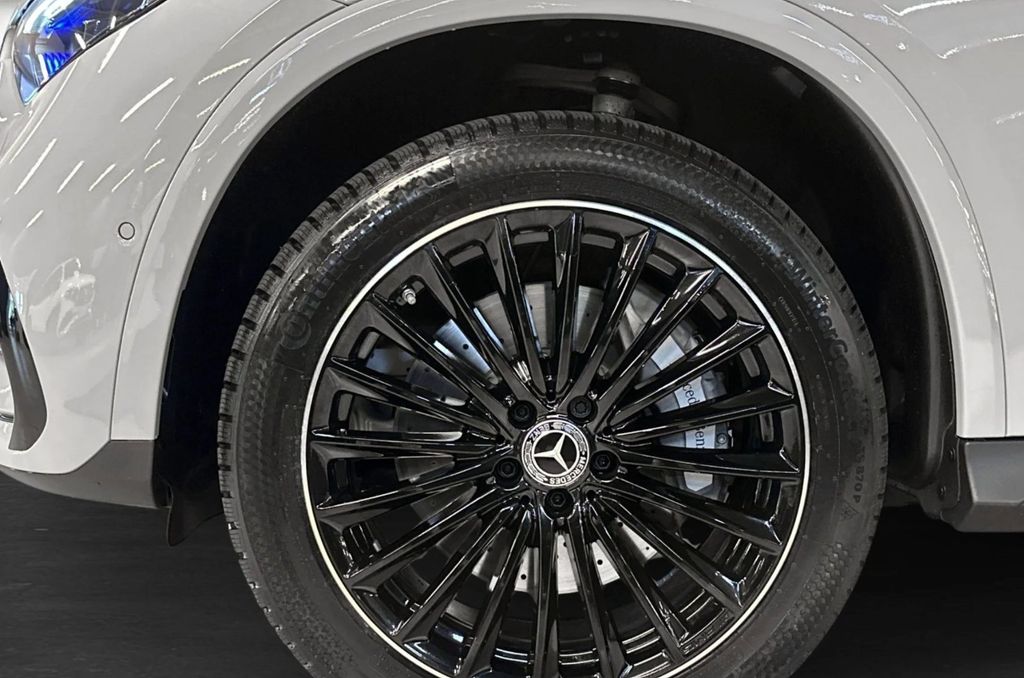 Mercedes-Benz GLC 300 2025