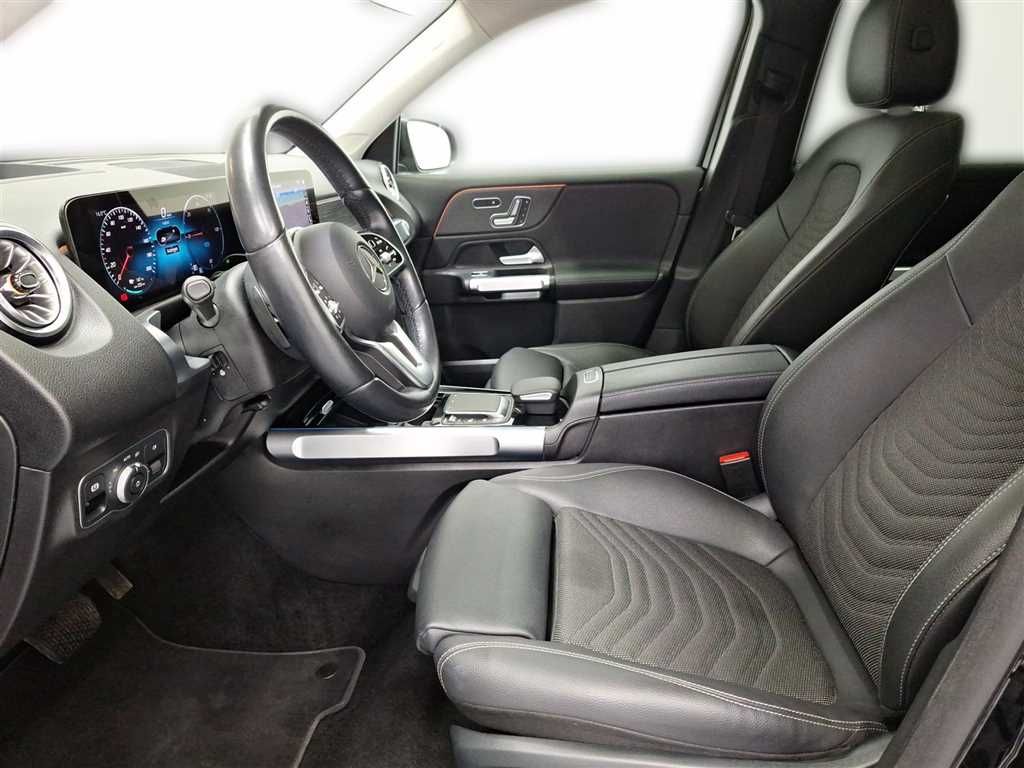 Mercedes-Benz EQB 2023