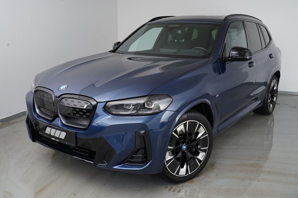 BMW iX3 2023