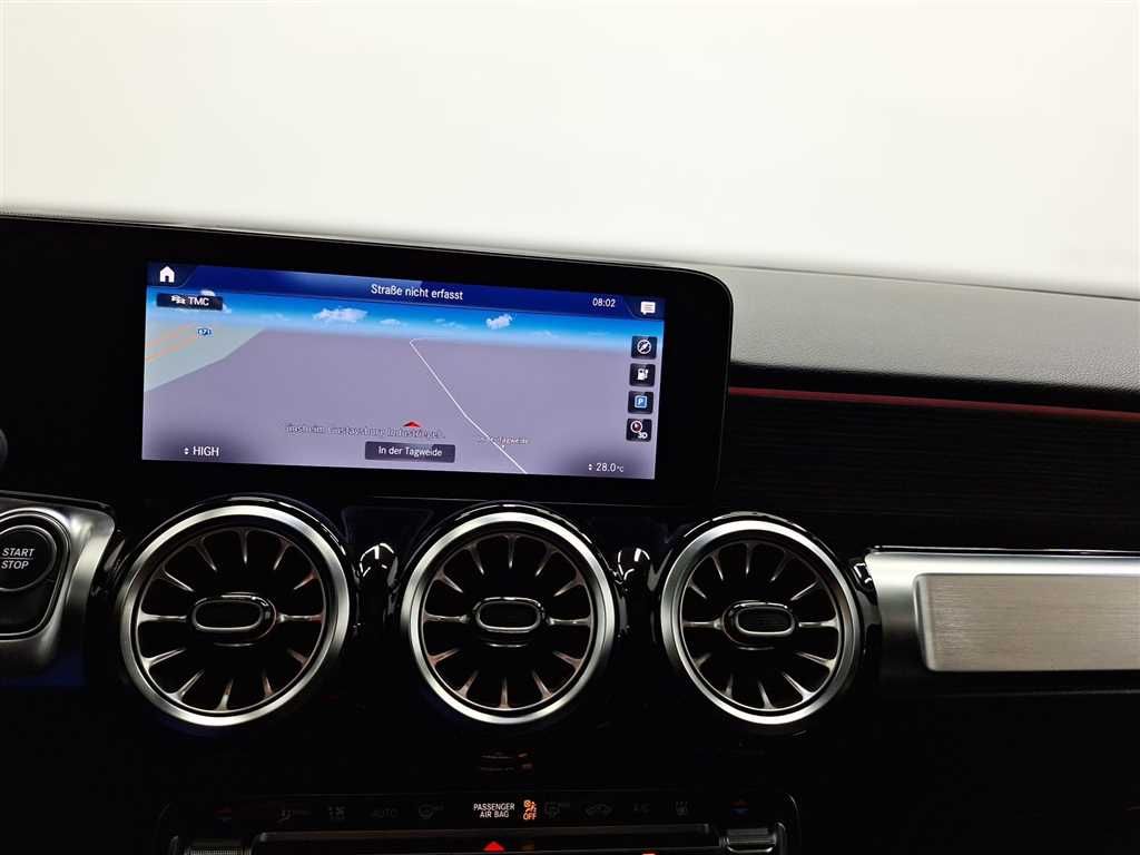 Mercedes-Benz EQB 2023