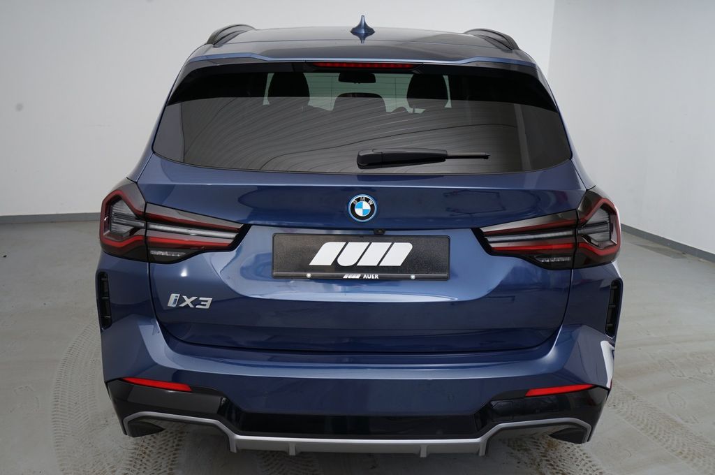 BMW iX3 2023