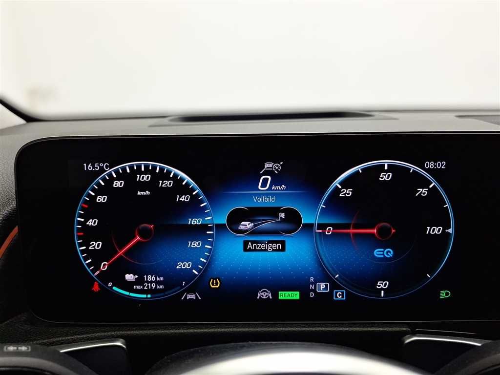 Mercedes-Benz EQB 2023