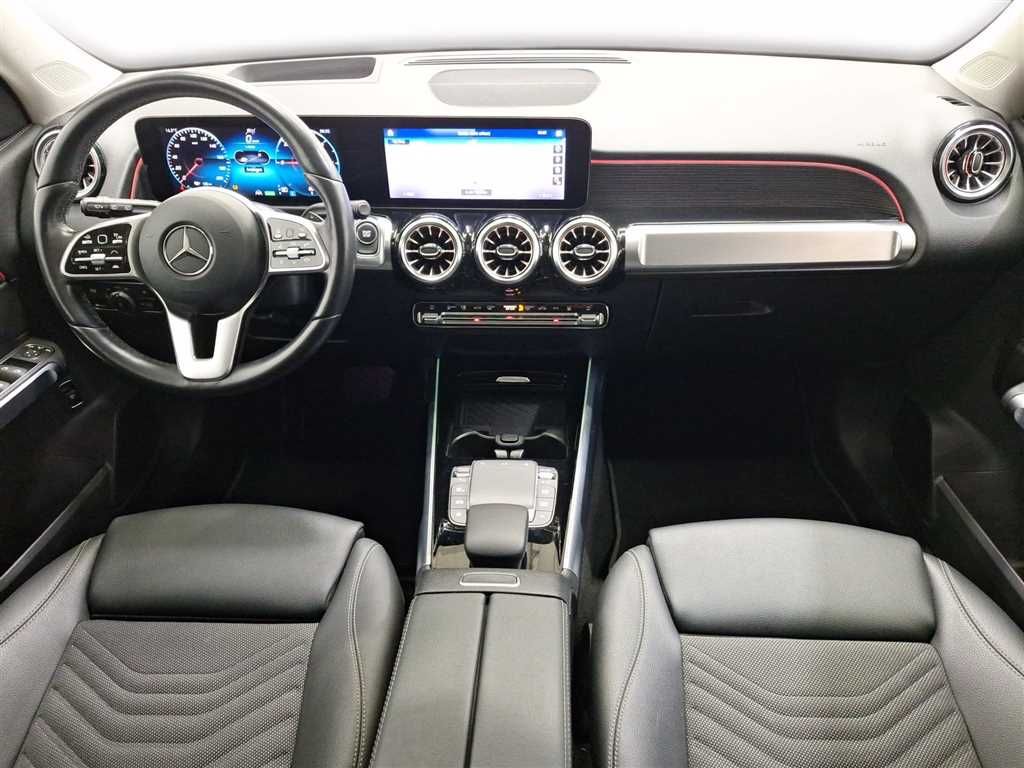 Mercedes-Benz EQB 2023