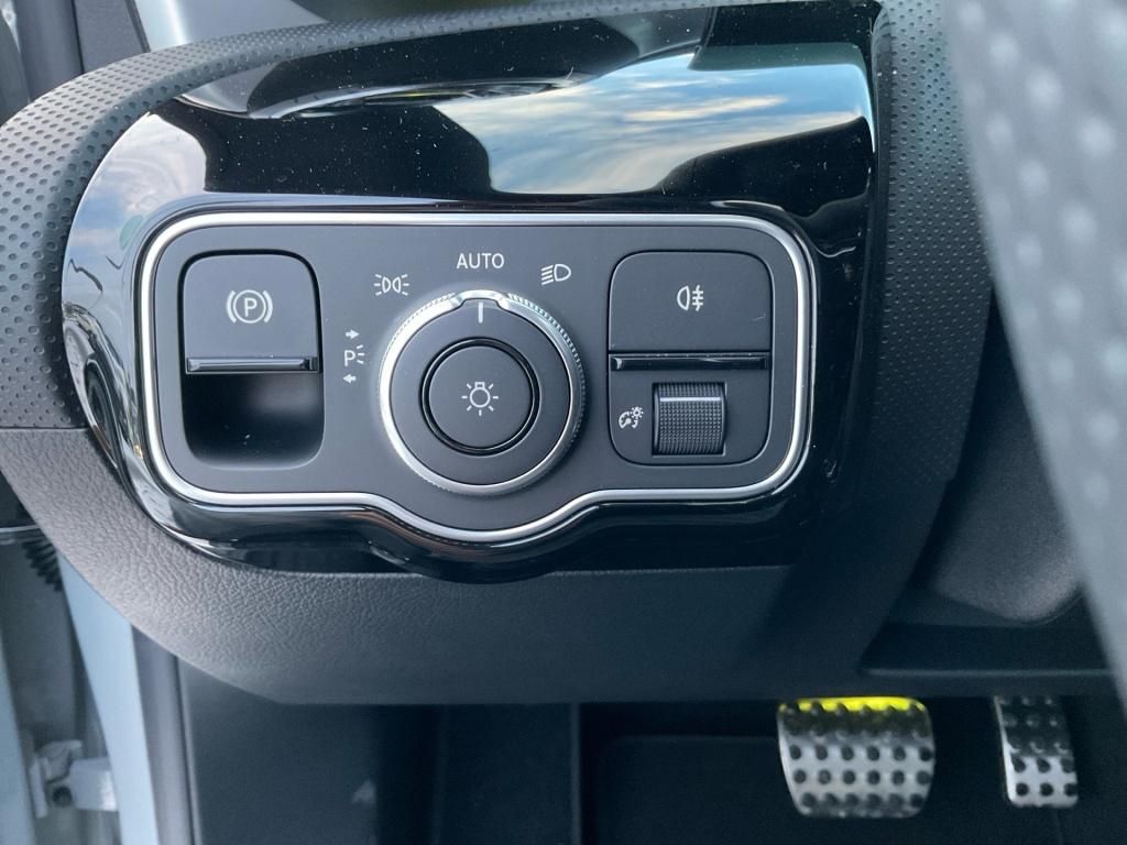 Mercedes-Benz CLA 200 2026