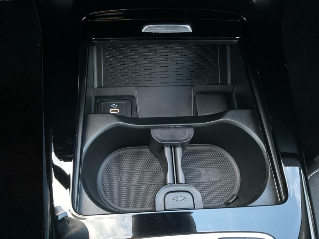 Mercedes-Benz CLA 200 2026