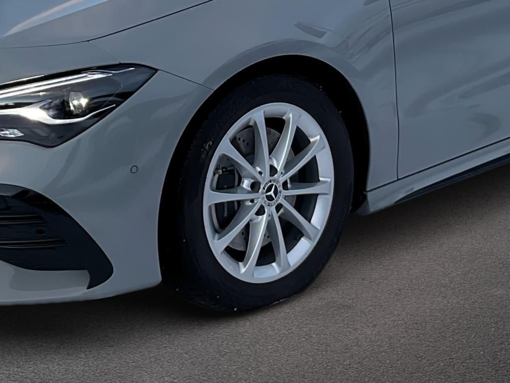 Mercedes-Benz CLA 200 2026