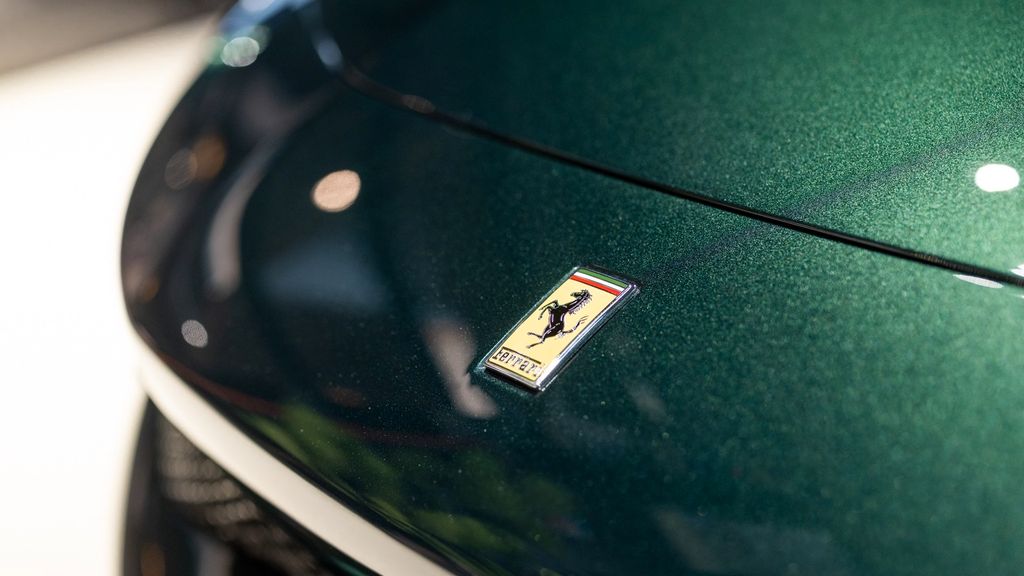 Ferrari 296 GTS 2025