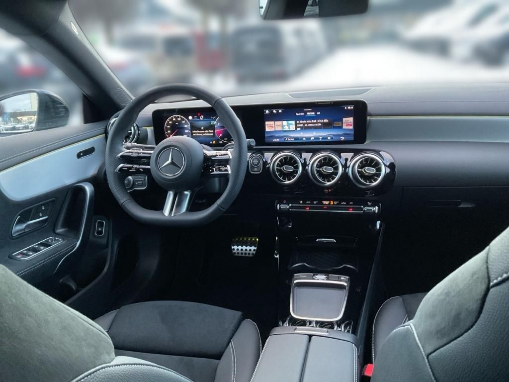 Mercedes-Benz CLA 200 2026