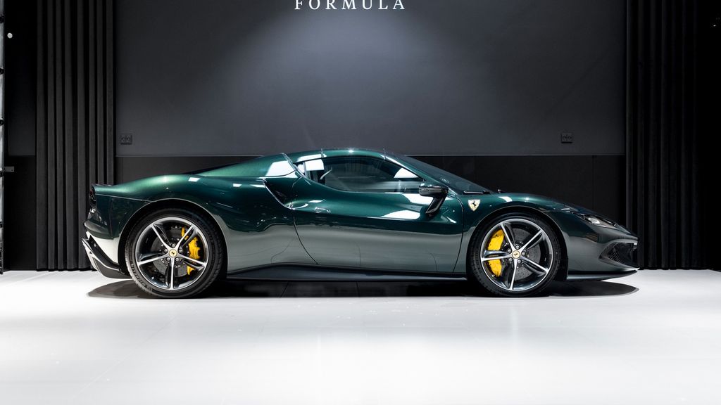 Ferrari 296 GTS 2025