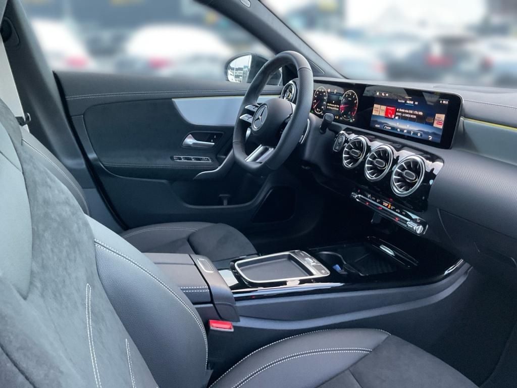 Mercedes-Benz CLA 200 2026