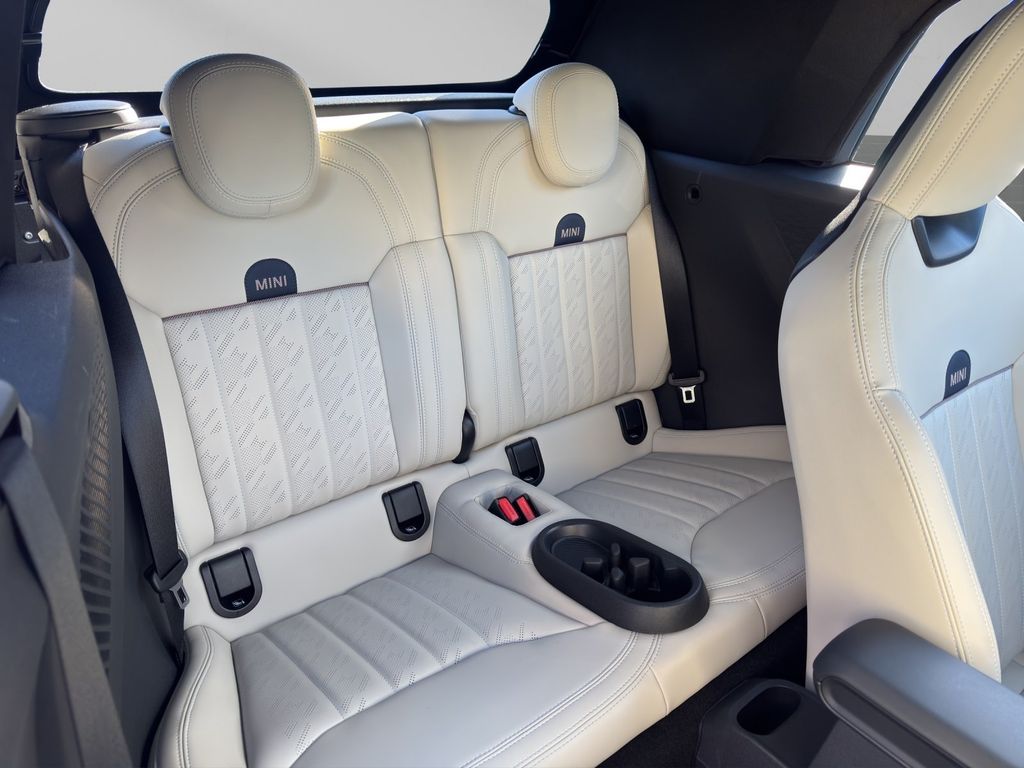 MINI Cooper S Cabrio 2024