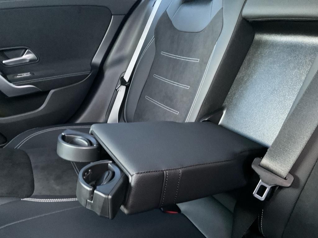 Mercedes-Benz CLA 200 2026