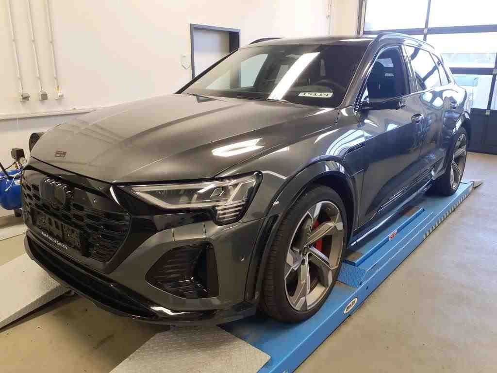 Audi SQ8 e-tron 2024