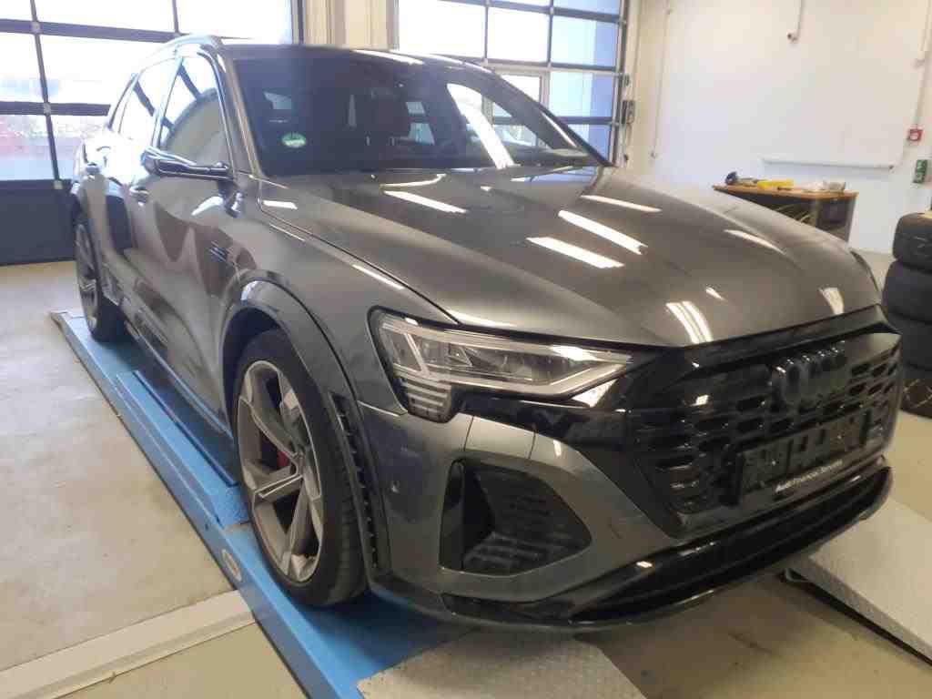 Audi SQ8 e-tron 2024