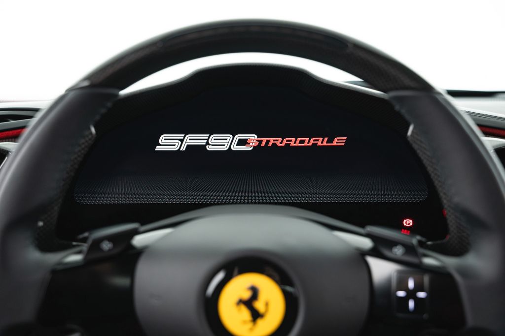 Ferrari SF90 2023